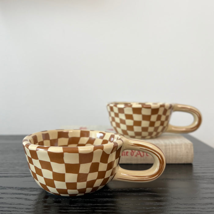 Checkered cup